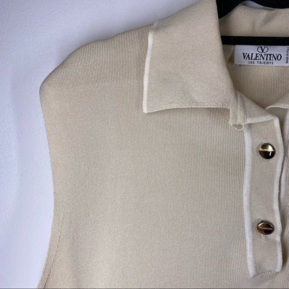 Valentino Tortoise Shell Button Sleeveless Collar… - image 2